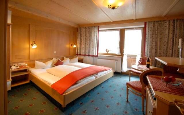 Standard Double Room room - Image 2