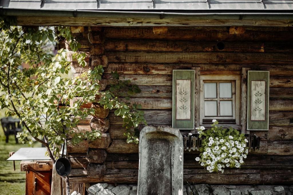 Two-Bedroom Chalet room - Image 2