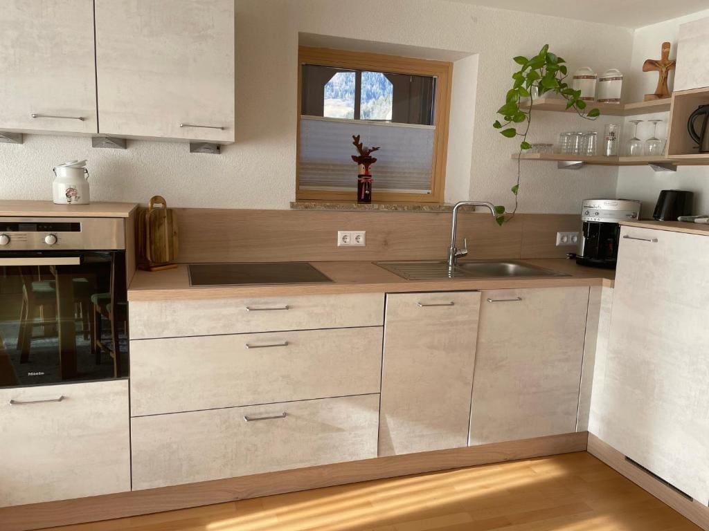 Apartment - Ground Floor room - Image 1