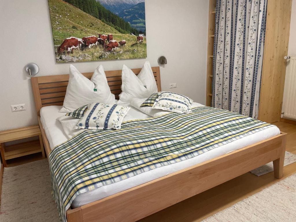 Apartment - Ground Floor room - Image 2