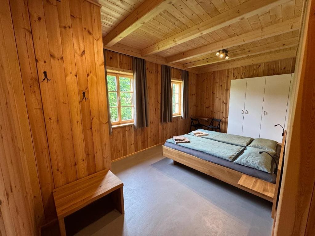 Double Room with Private Bathroom room - Image 3