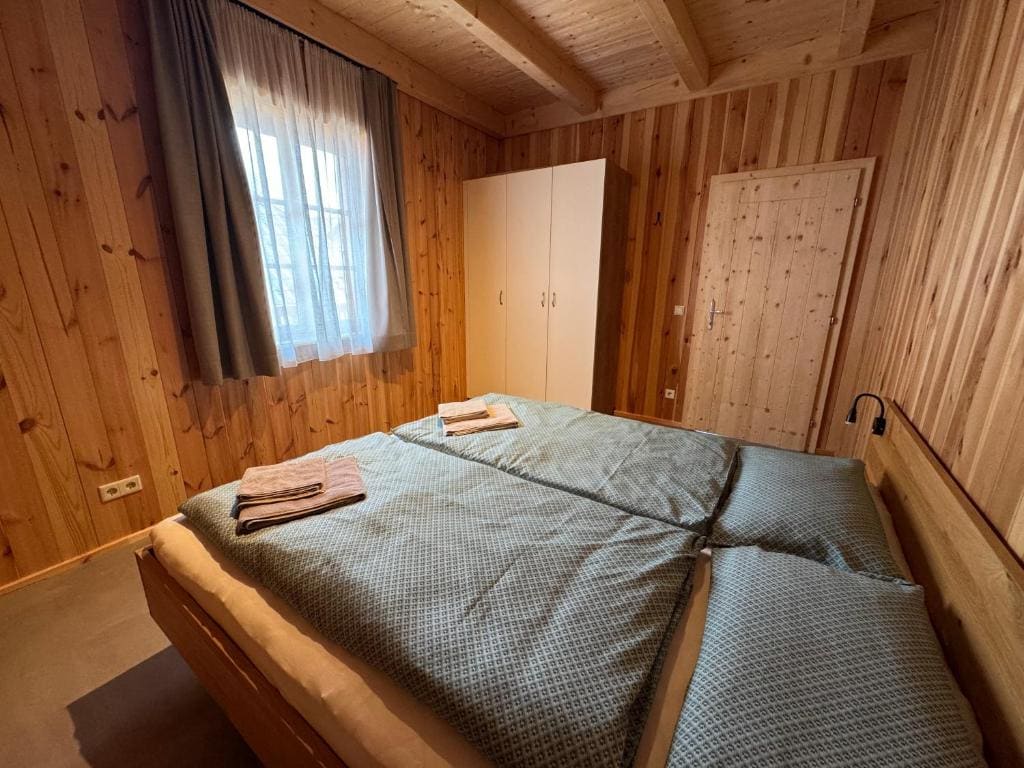 Family Room with Terrace room - Image 3