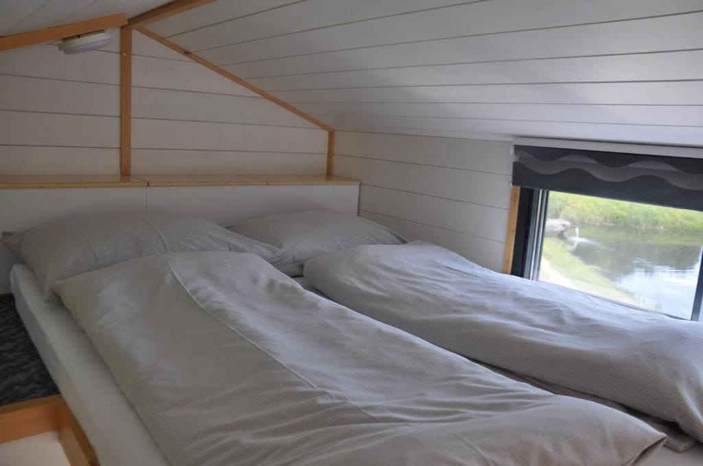 Mobile Home room - Image 3