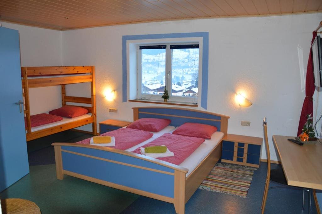 Quadruple Room room - Image 2