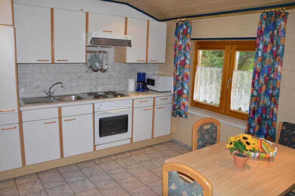 Two-Bedroom Apartment with Balcony room - Image 2