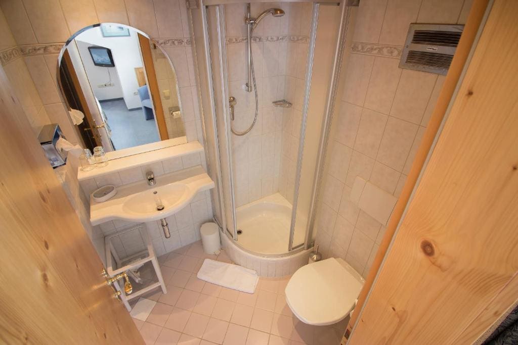 Double or Twin Room room - Image 2