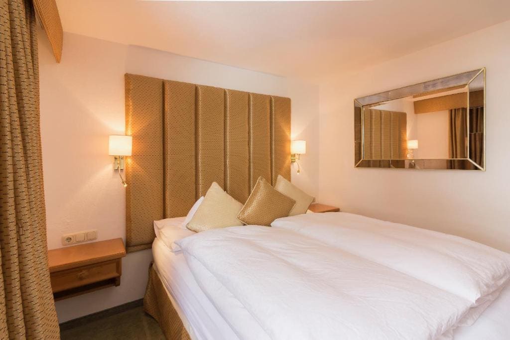 Double or Twin Room room - Image 3