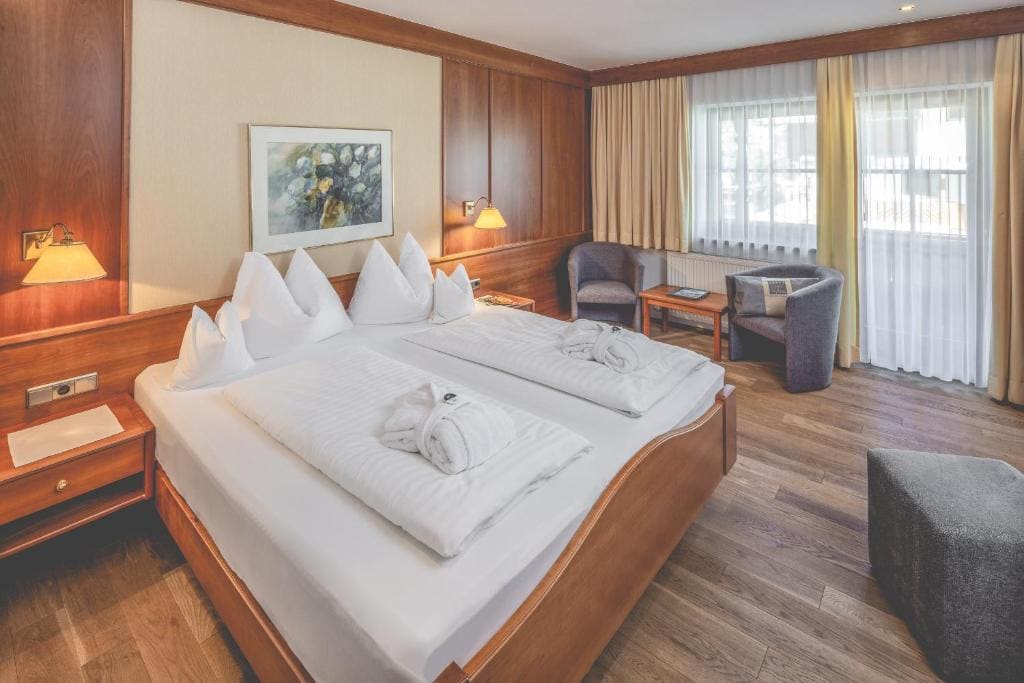 Superior Double Room room - Image 1