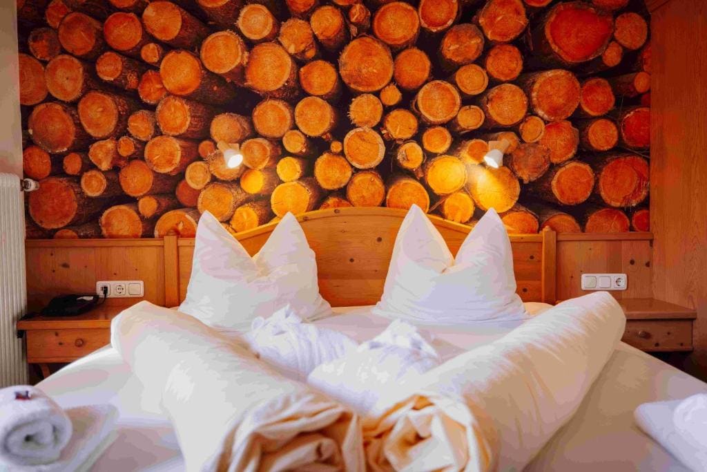Double Room with Balcony room - Image 1