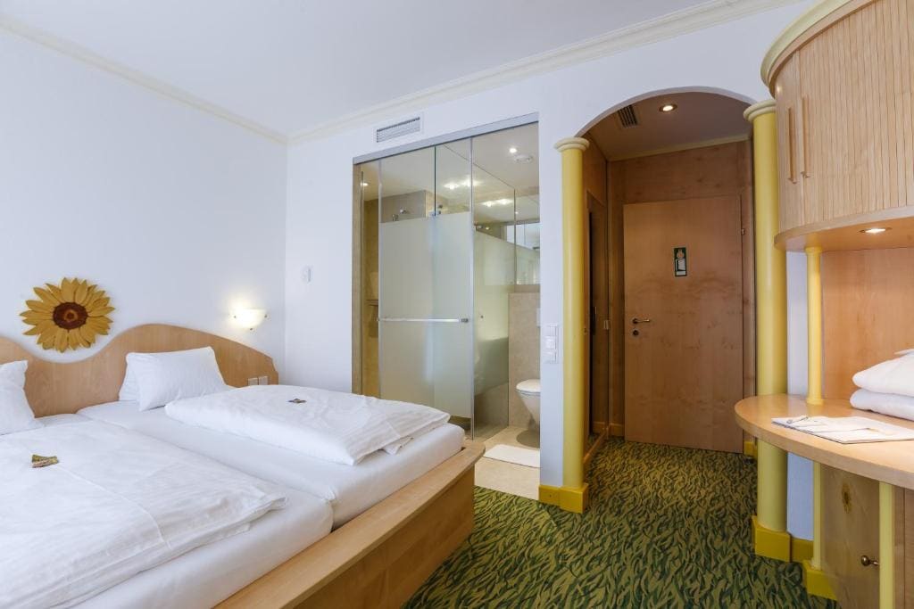 Business Double Room room - Image 3