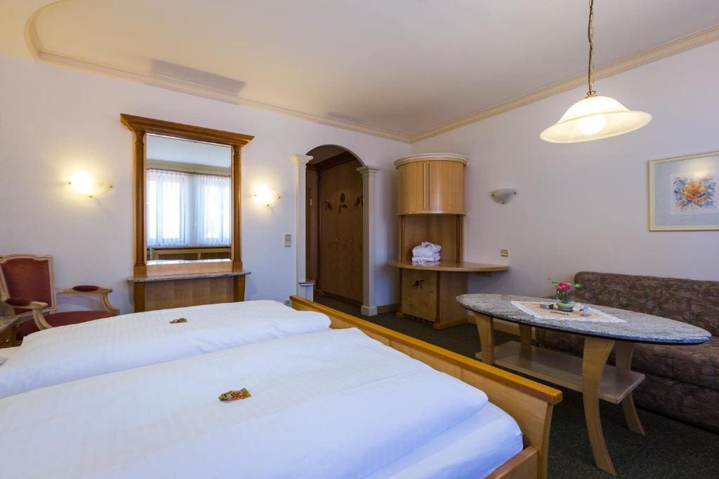 Economy Double Room room - Image 2