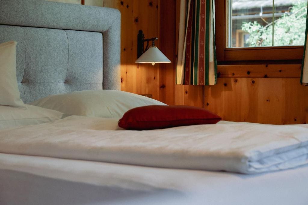 Junior Suite with Balcony room - Image 3