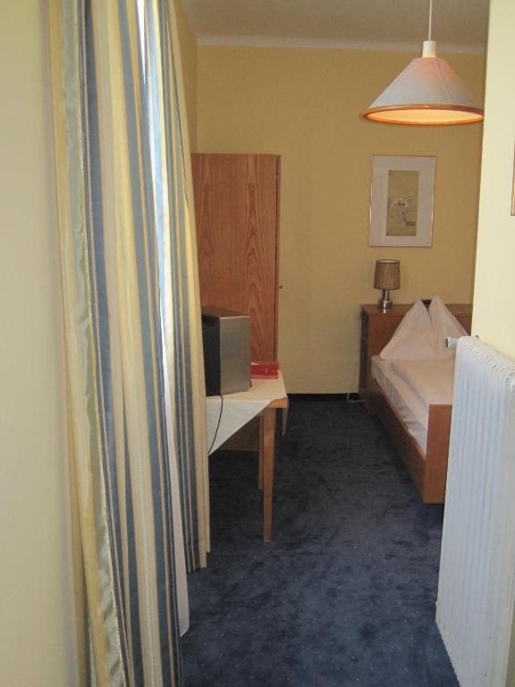 Basic Single Room room - Image 1