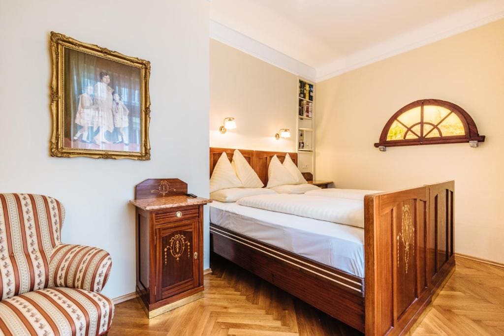 Deluxe Double Room room - Image 3