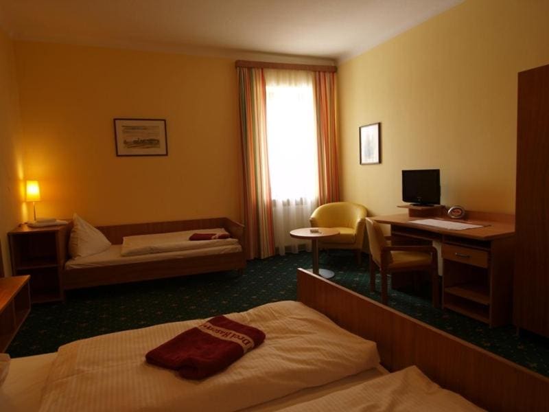 Standard Double Room room - Image 3