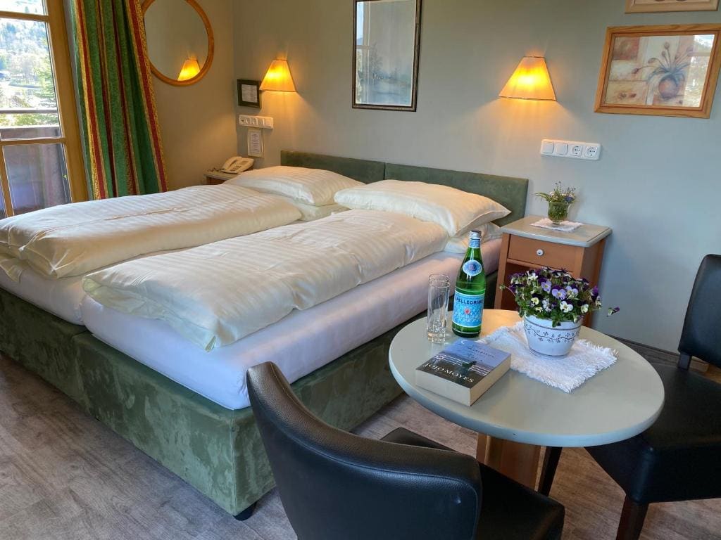 Double Room with Balcony room - Image 1