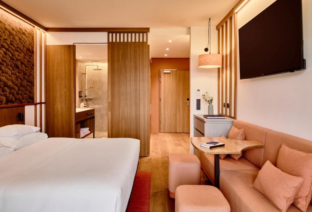 Family Suite with Balcony room - Image 1