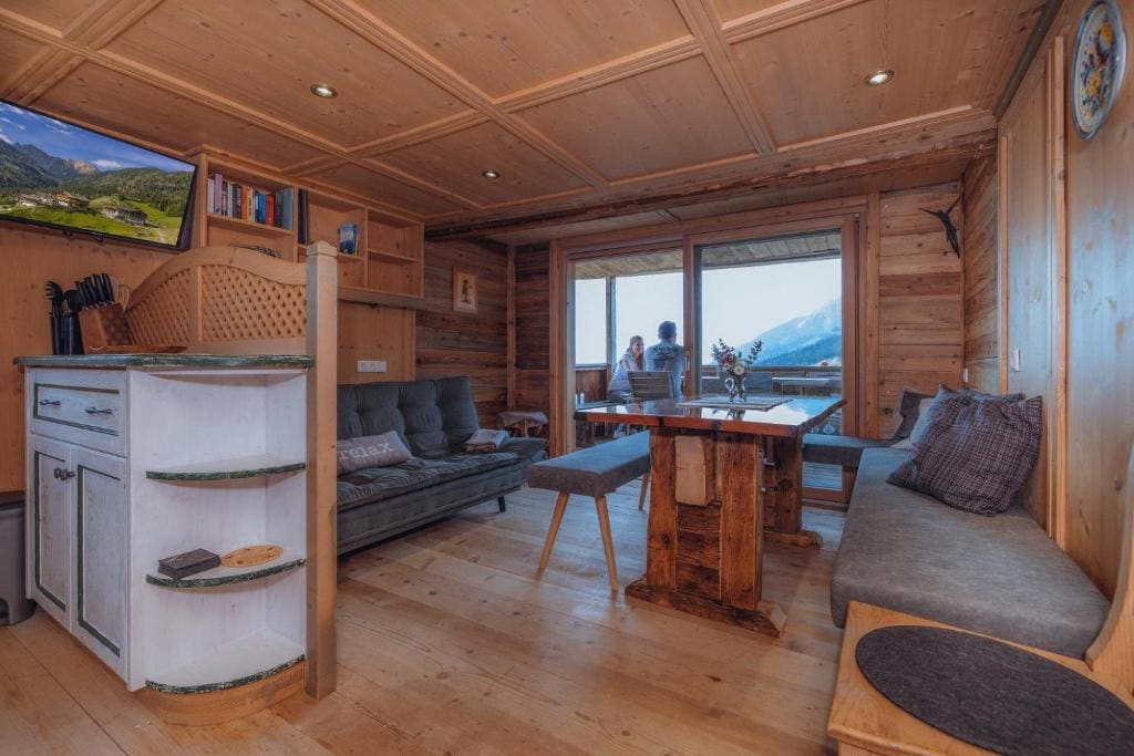Two-Bedroom House room - Image 1