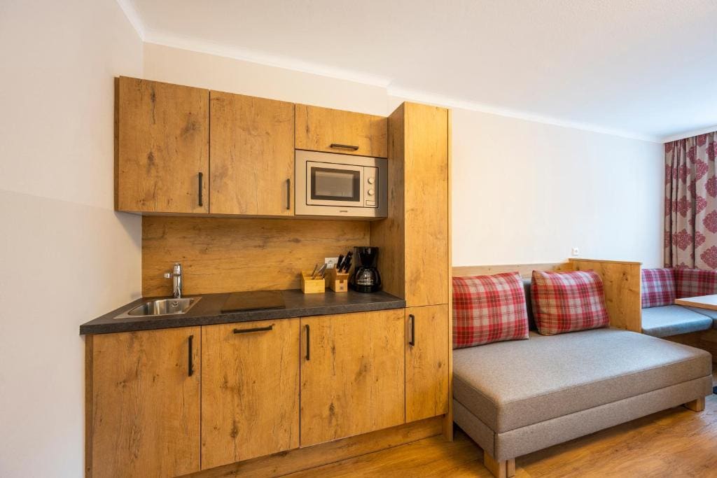 Studio Apartment - Annex room - Image 2