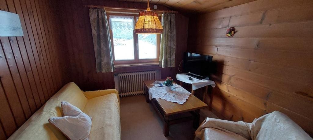 Double Room with Mountain View room - Image 1