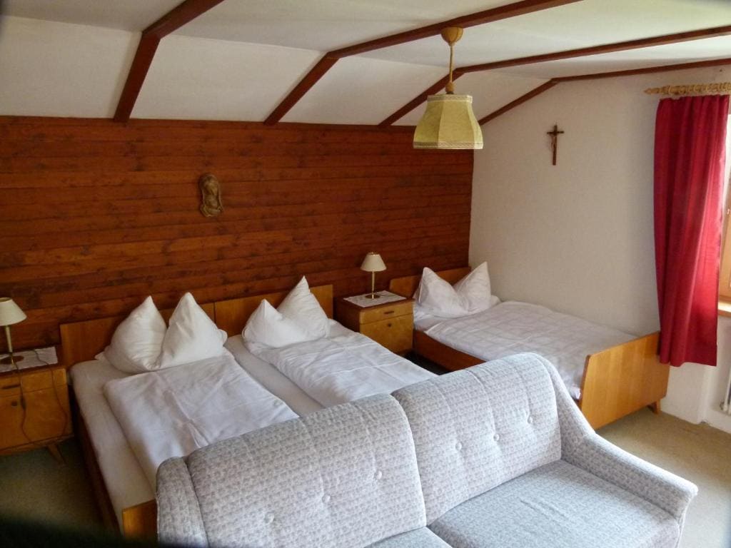 Triple Room with Mountain View room - Image 3