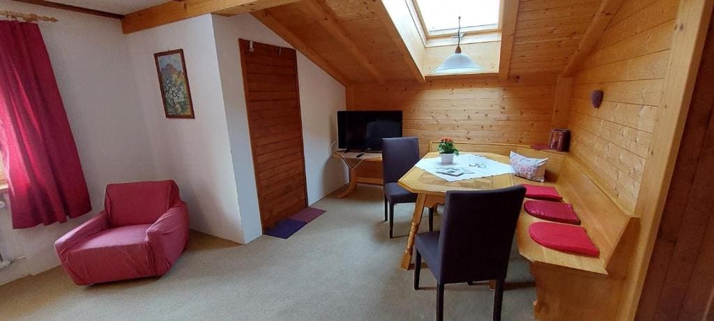 Triple Room with Mountain View room - Image 2