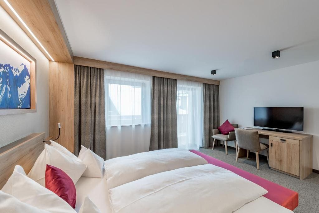 Standard Double Room with Balcony room - Image 1
