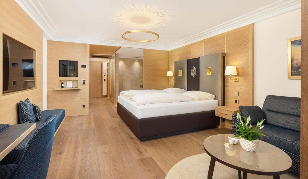 Deluxe Double Room room - Image 2