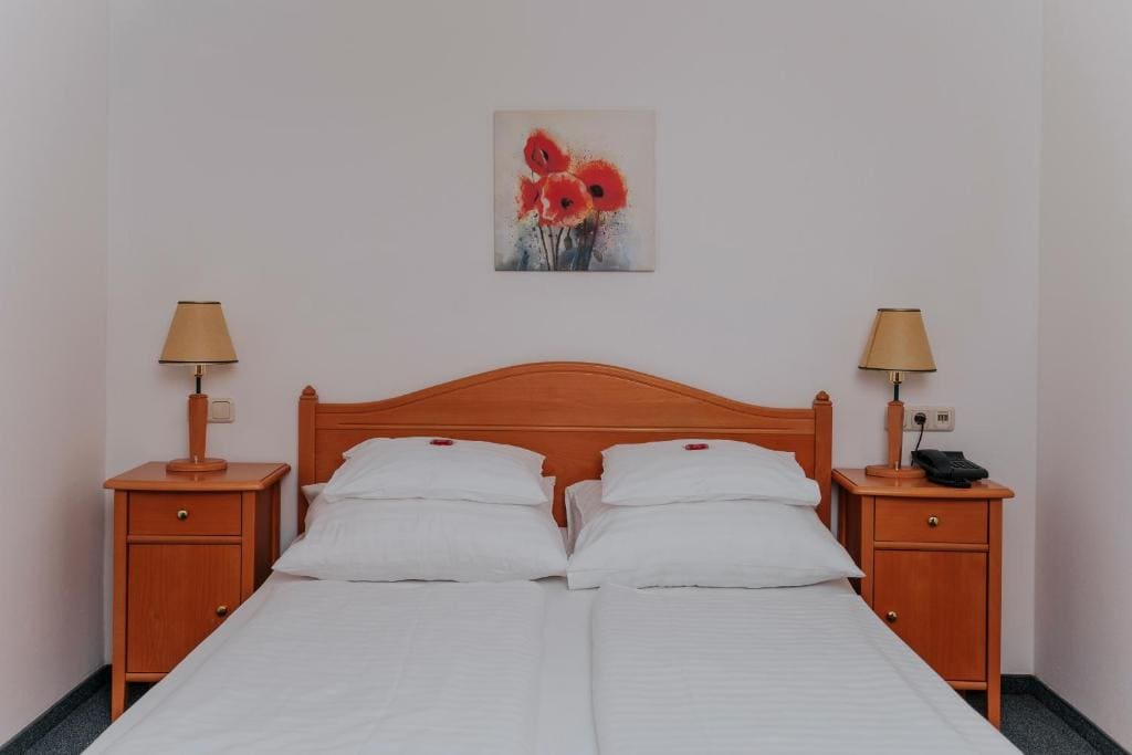 Standard Double Room room - Image 3