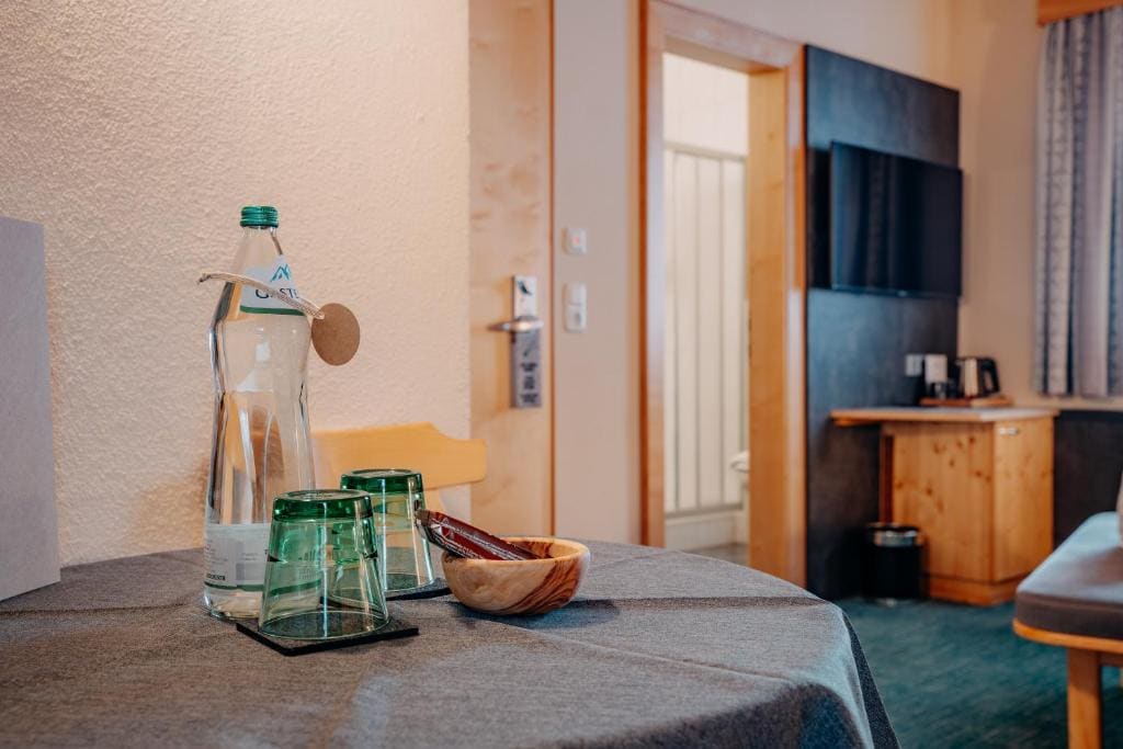Standard Double Room with Balcony room - Image 2