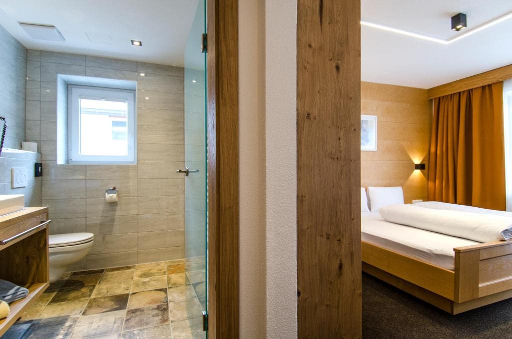 Comfort Double Room with Balcony room - Image 1