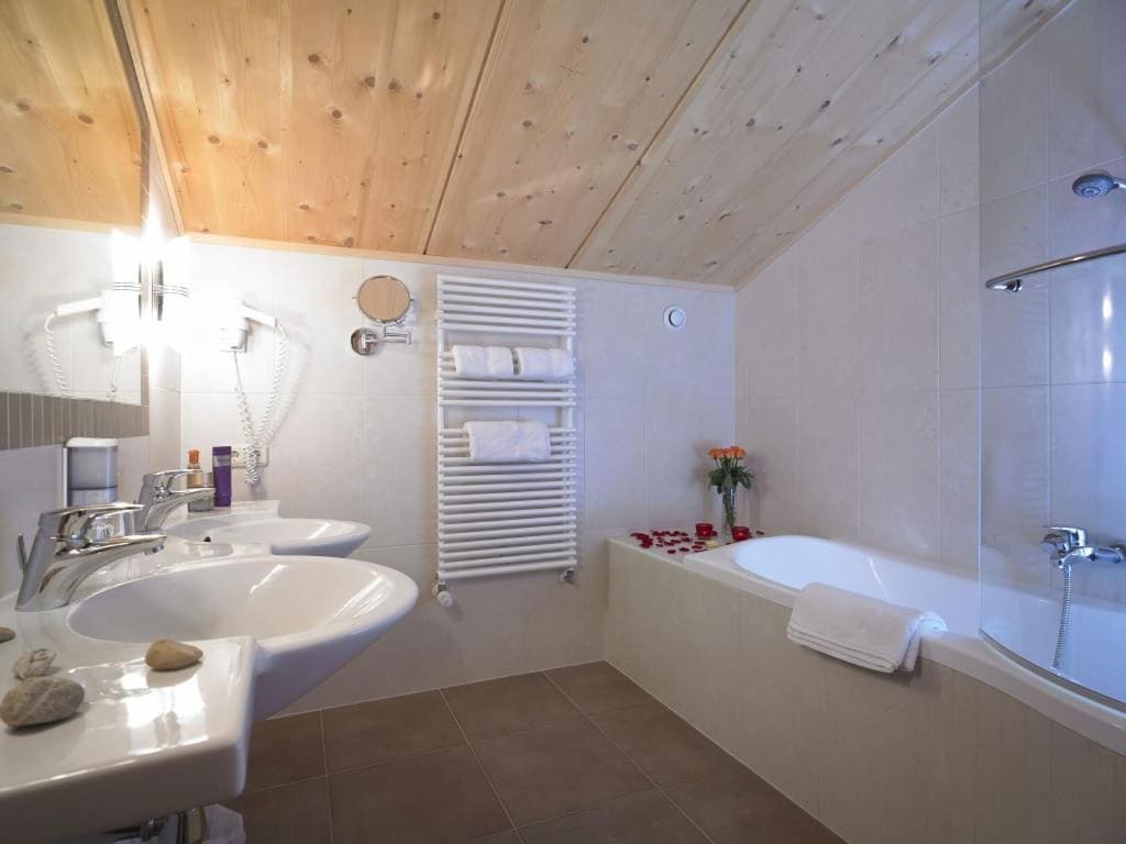 Apartment with View and Balcony room - Image 3