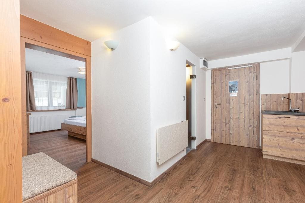 Apartment with Garden View room - Image 3