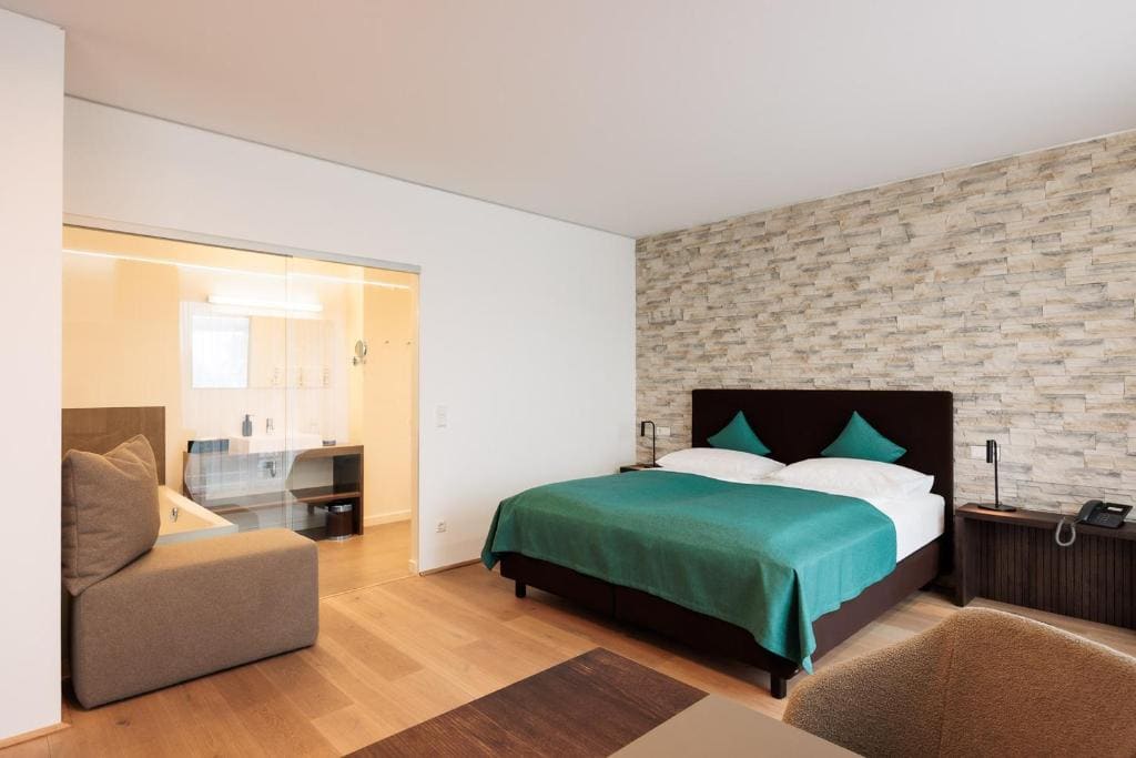 Suite room - Image 2