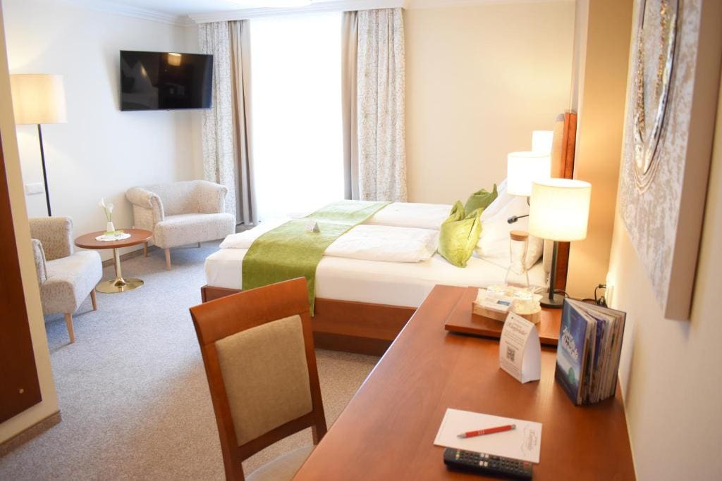 Large Double Room room - Image 1