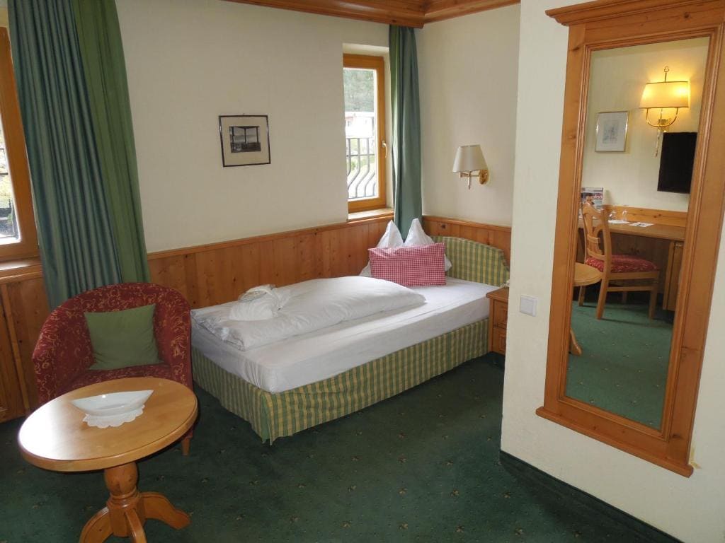 Single Room 'Alpspitz' room - Image 2