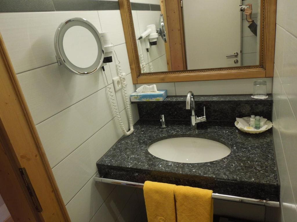 Single Room 'Edelweiss' room - Image 1