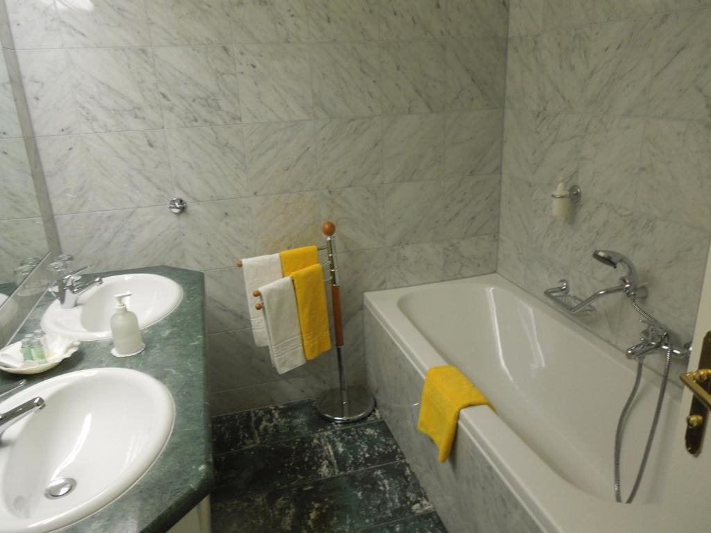 Suite 'Bergkristall' room - Image 3