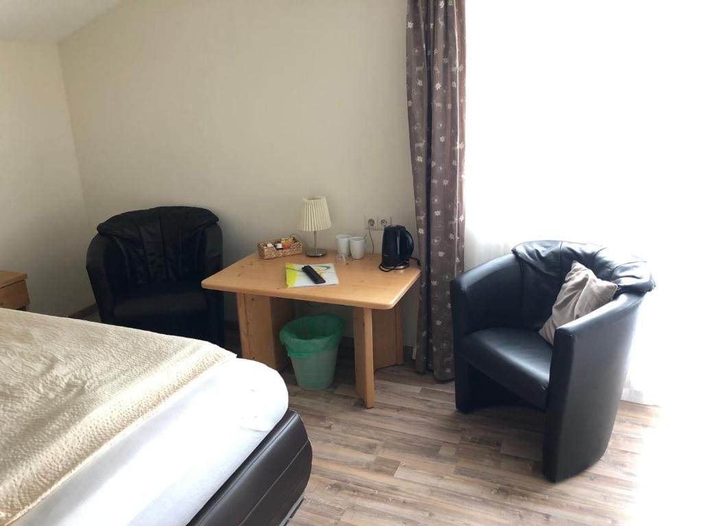 Deluxe Double Room with Balcony room - Image 2
