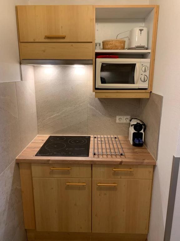 Two-Bedroom Apartment with Balcony room - Image 1
