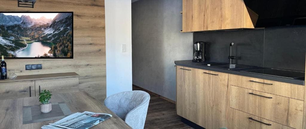Two-Bedroom Deluxe Apartment with Balcony room - Image 1