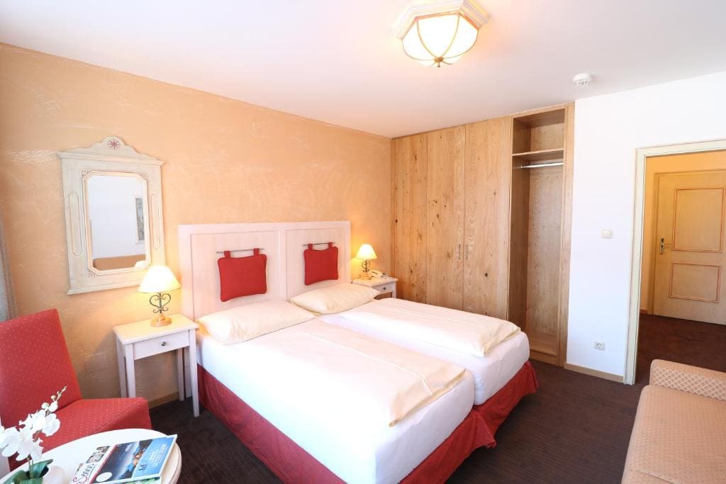 Double Room with Balcony room - Image 1
