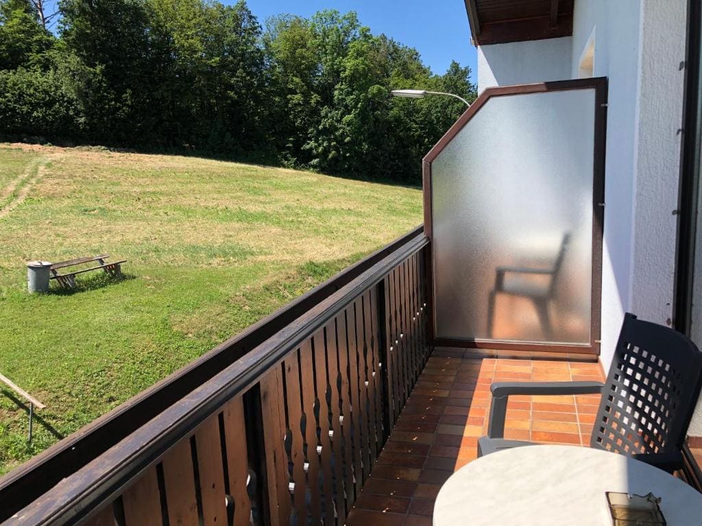 Double Room with Balcony room - Image 2