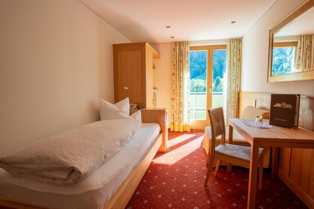 Single Room with Shower room - Image 1