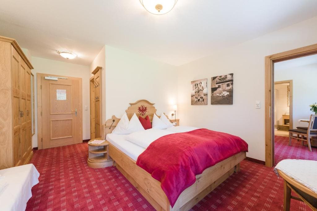 Suite room - Image 3