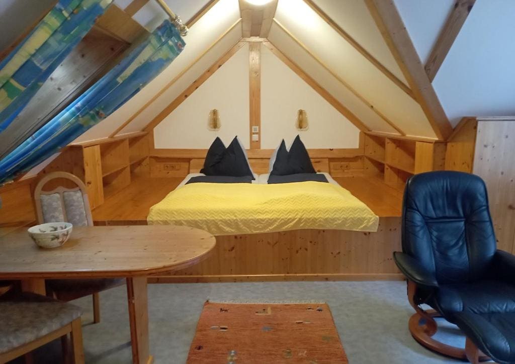 Triple Room with Balcony room - Image 1