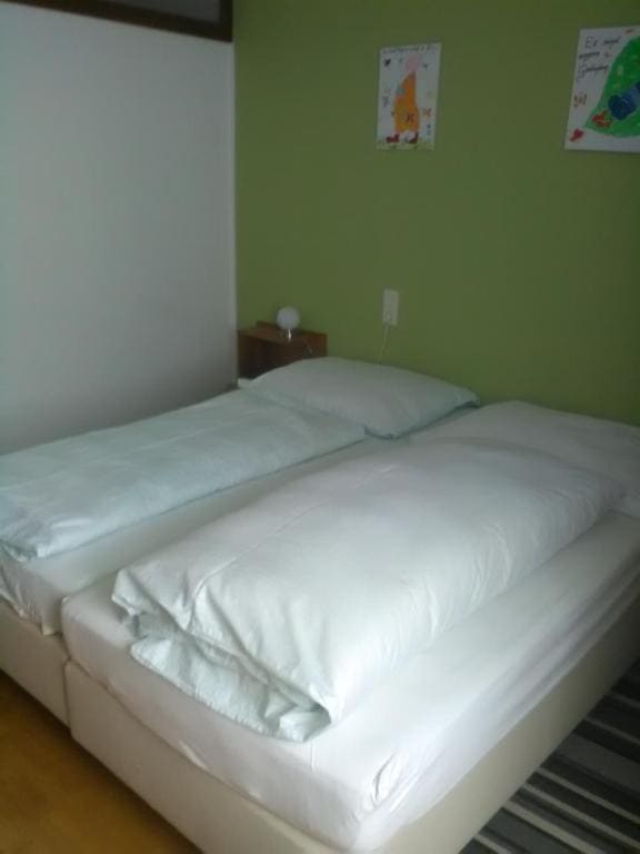 Standard Twin Room room - Image 3