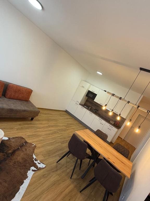One-Bedroom Apartment room - Image 2