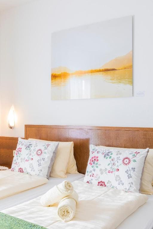 Double Room with Balcony room - Image 1