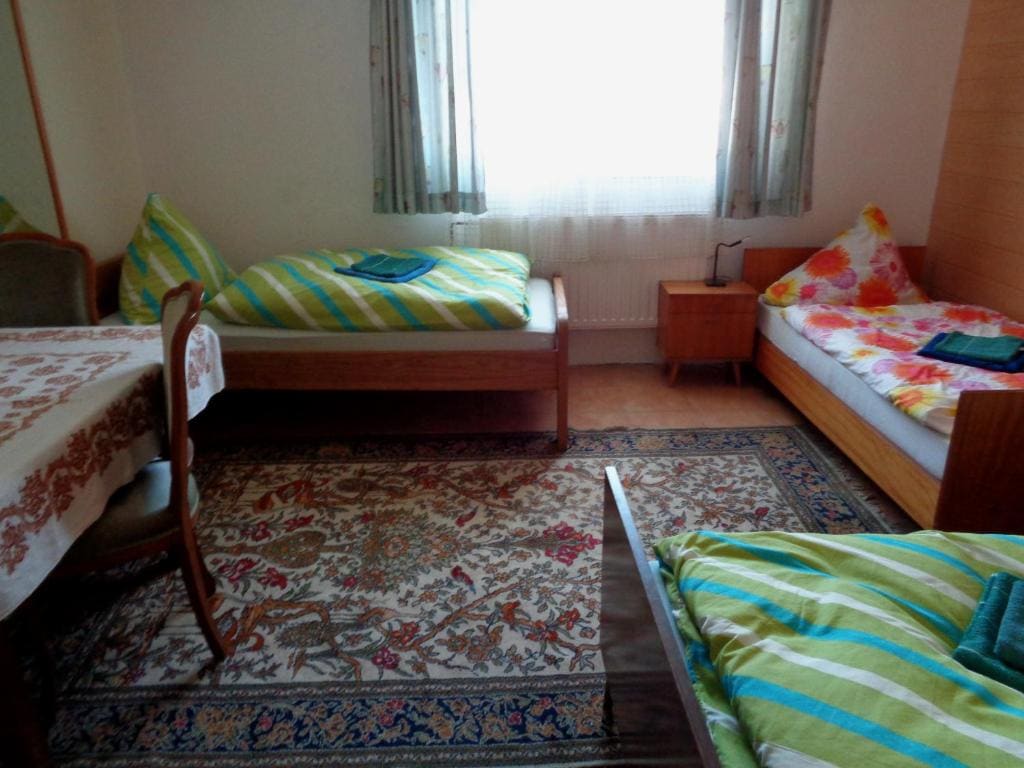 Triple Room with Shared Bathroom room - Image 1